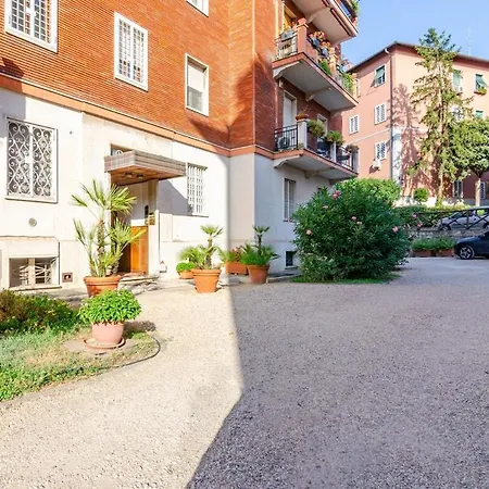 Hot Tub - Private Parking - Park Appartement *